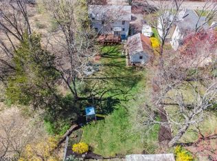 41 Smith Rd, Denville, NJ 07834