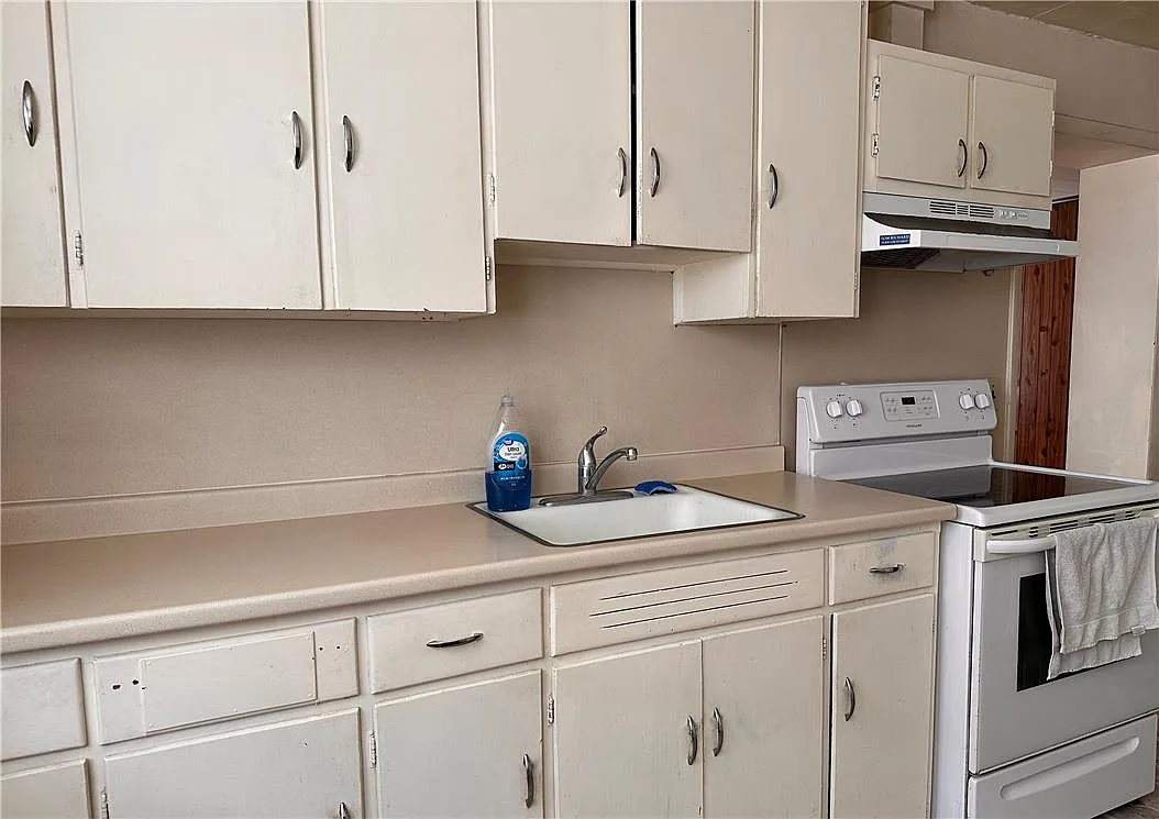 1 bed, 1.0 bath, 458 sqft, $1,350 — Photo 3