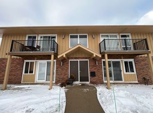 940 Flint St APT B6, Frankenmuth, MI 48734