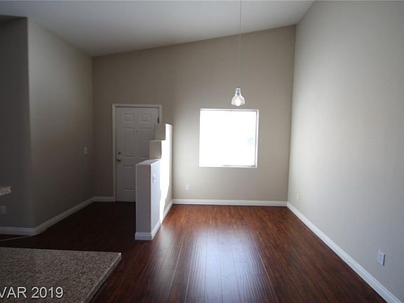 4th image of 2110 N Los Feliz St #2042