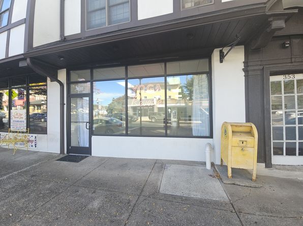 355 N Easton Rd #A, Glenside, PA 19038