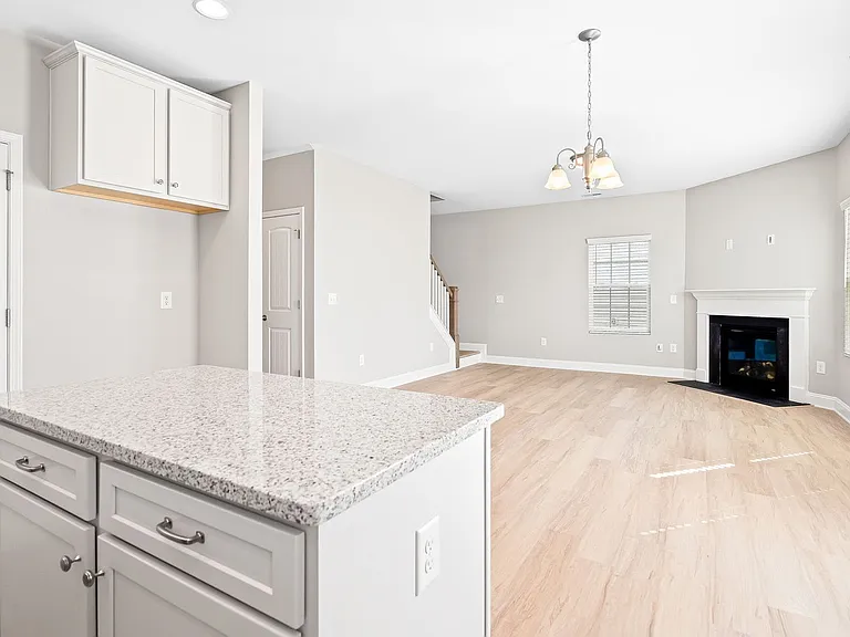 2275 Campbell Loop — Photo 10