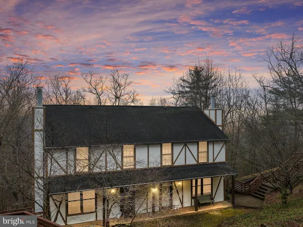 437 King St #B, Basye, VA 22810