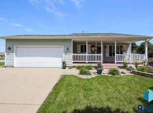 830 N Rose Ave, Tea, SD 57064