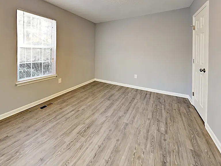 2806 Dellinger Dr — Photo 7