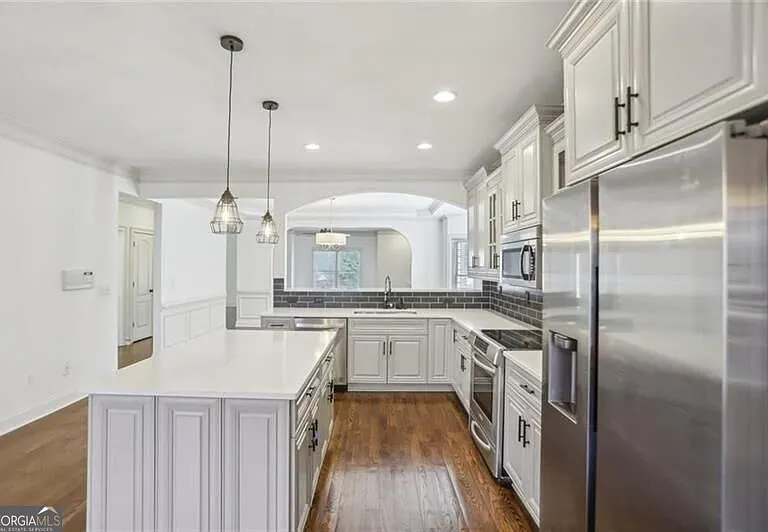 2108 Main St NW — Photo 8