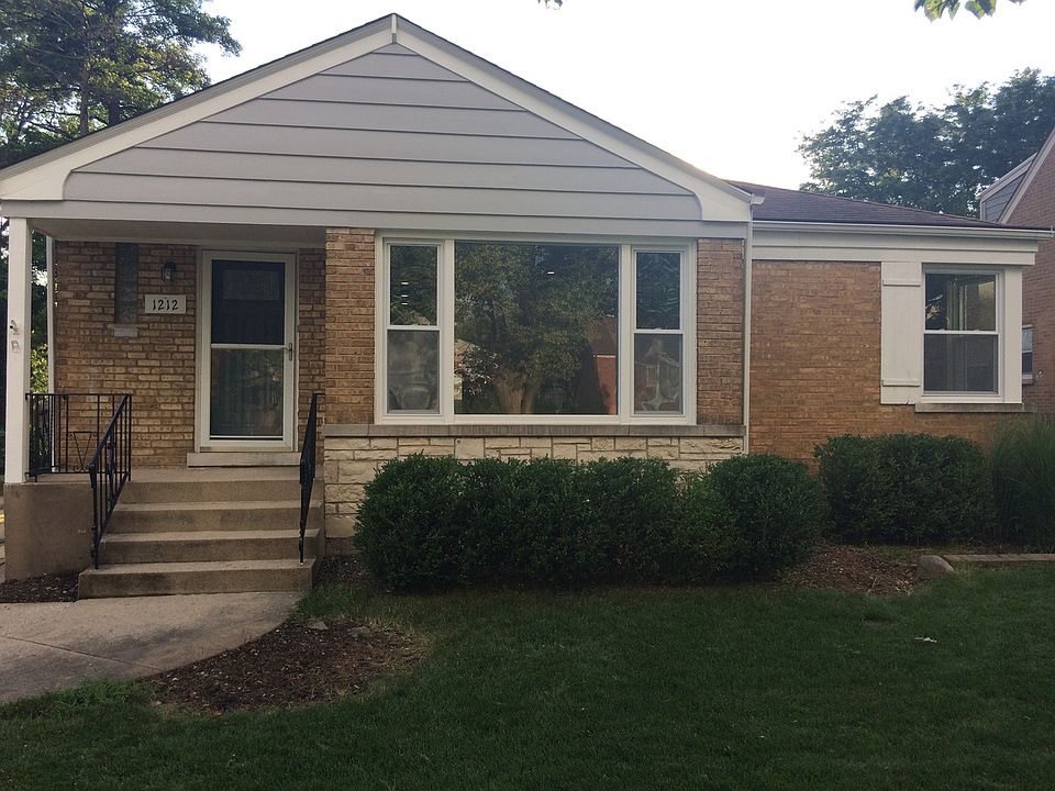 1st image of 1212 Blanchan Ave