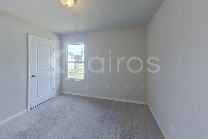 248 York Ln — Photo 11