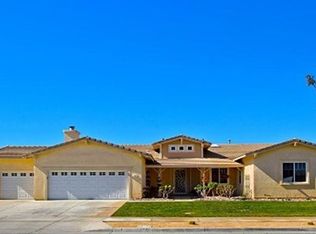 729 Smith Rd, Hemet, CA 92544