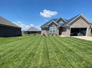 470 W Woodlake Cir, Mount Washington, KY 40047