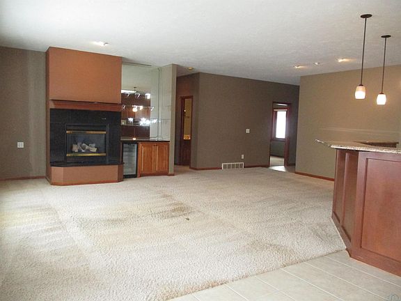 3rd image of 6317 Whispering Creek Dr