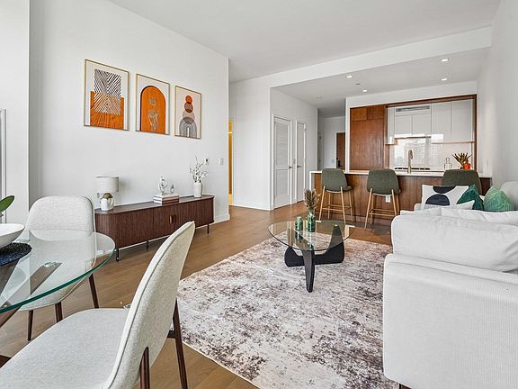 5th image of 75 Park Ln S APT 1904