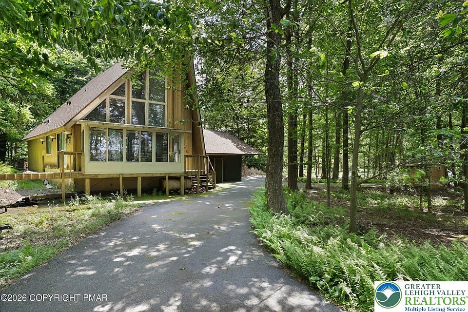 1st image of 27 Longfellow Cir