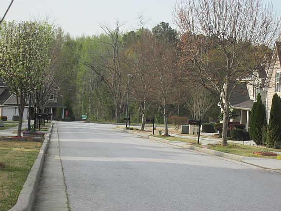 5th image of 4603 Grove Lake St