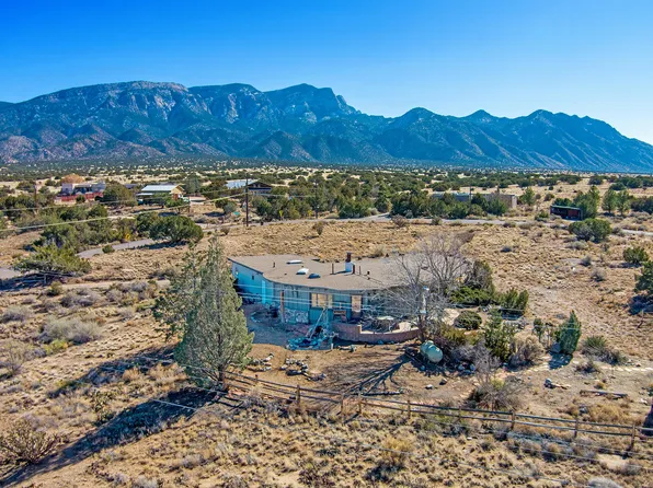 25 Placitas West Rd, Placitas, NM 87043