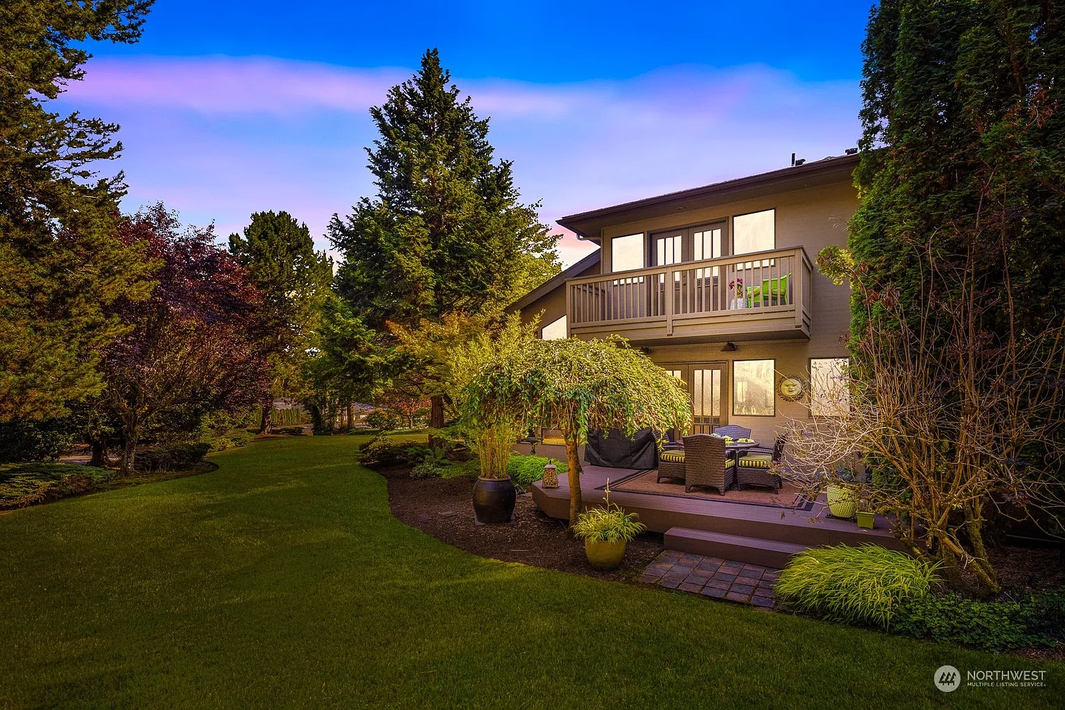 15914 Larch Way photo 1