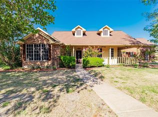 100 Country View Ln, Fate, TX 75189