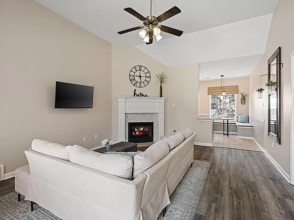 5th image of 980 Nesting Wood Cir E