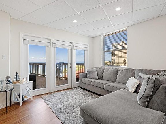2nd image of 4901 Laguna Blvd Unit 406