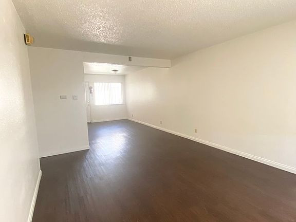 4th image of 700 N East St Unit 3