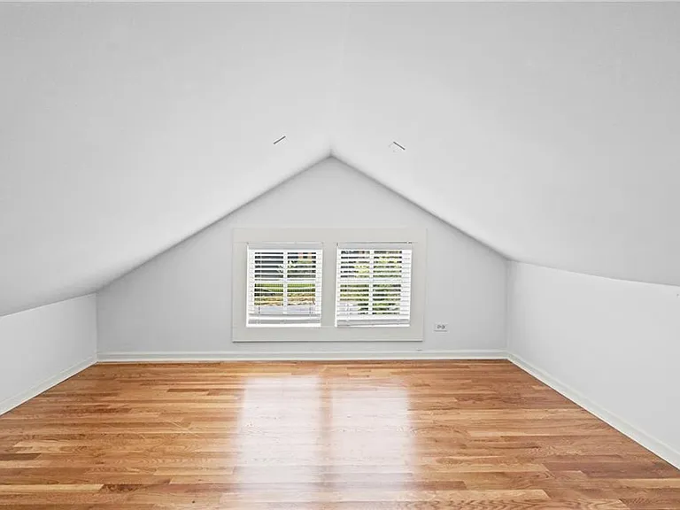 2429 Claude St NW — Photo 22