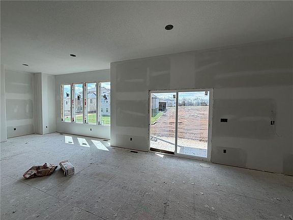 5th image of 15291 W 161st Ter
