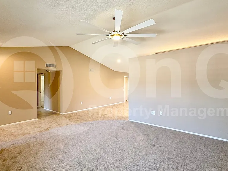 14607 W Yosemite Dr — Photo 32