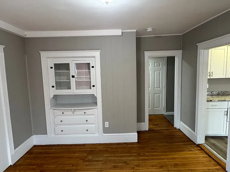 135 Lafayette Sq — Photo 16