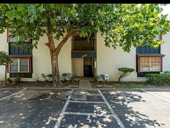 2nd image of 1823 E Lindsey St APT 4