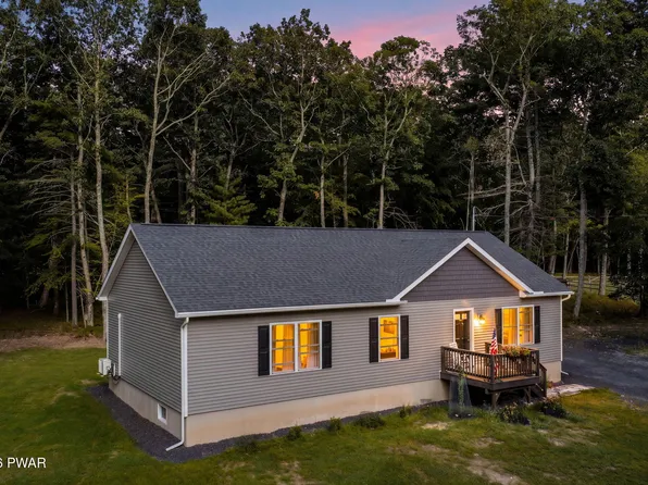 108 Knob Cone Dr, Milford, PA 18337