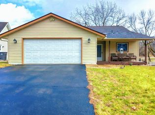 16347 Adret Ct, Eden Prairie, MN 55346