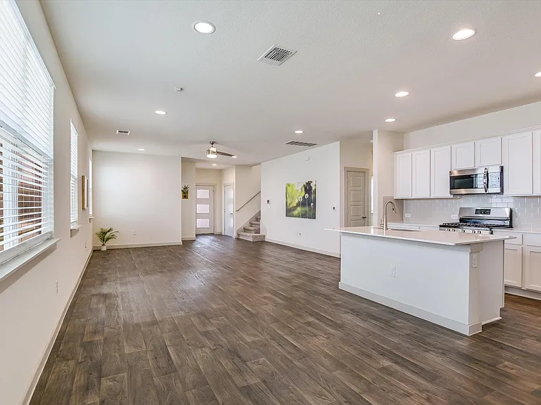 4701 Canongate Dr — Photo 6