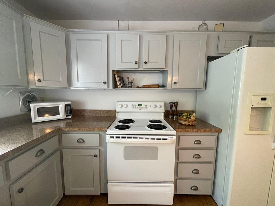 8 Heathwood Ln, Westport, CT 06880 Zillow