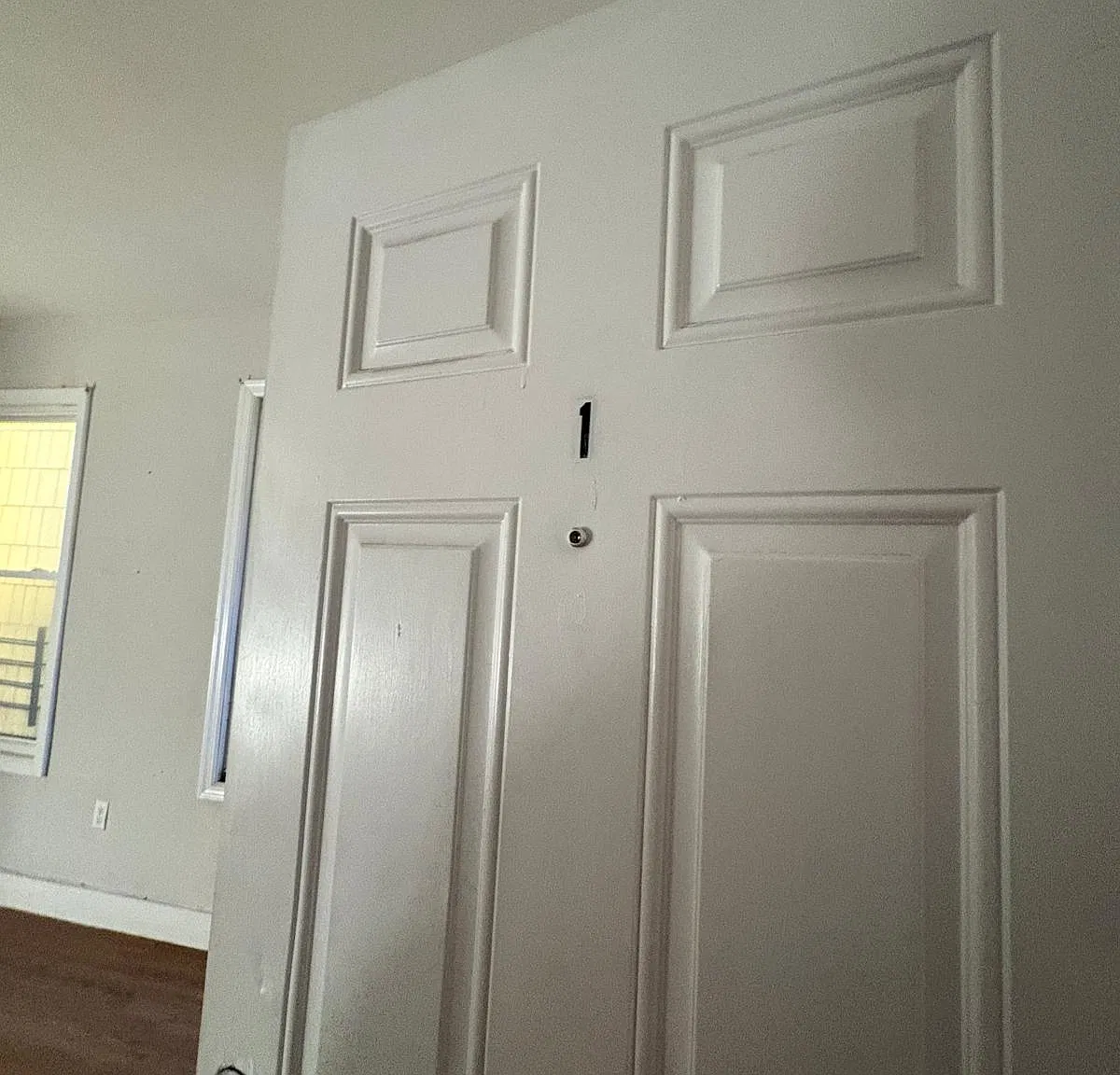 3 bed, $2,045 — Photo 2