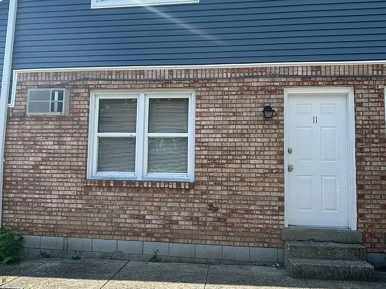 190 Macey Ave #11 — Photo 2