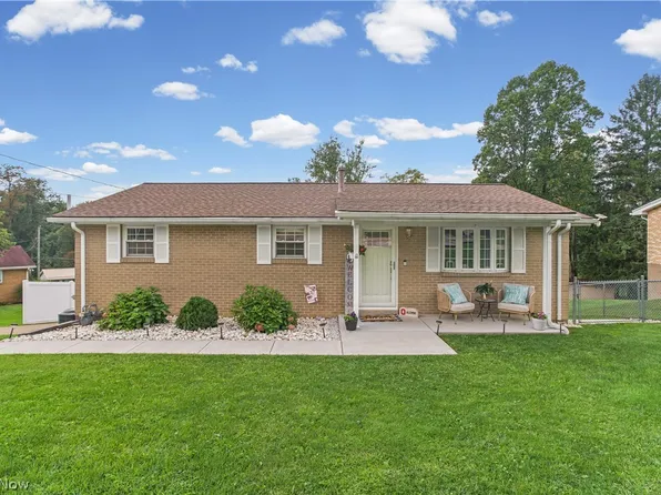 413 Olive Dr, Wintersville, OH 43953
