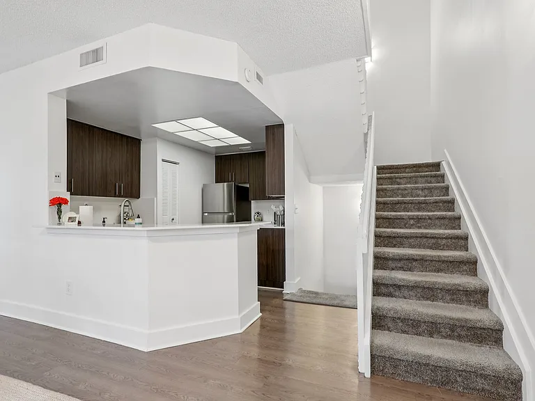 Windsor Castle Townhome Community — Photo 70