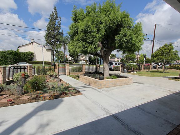 4th image of 4302 Muscatel Ave