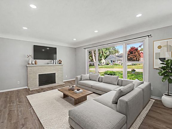 2nd image of 666 3rd Ave NW
