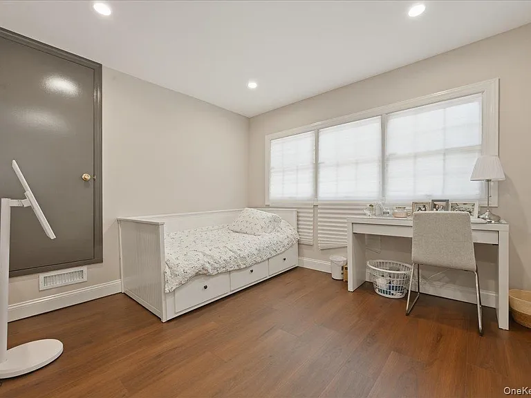 149 Rockaway Ave — Photo 14