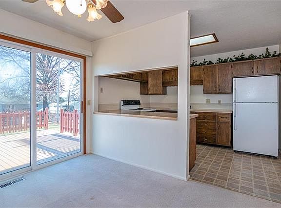 5th image of 2205 Park Ave