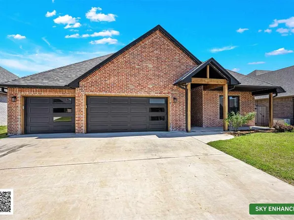 3913 NE Shenandoah Dr, Lawton, OK 73507