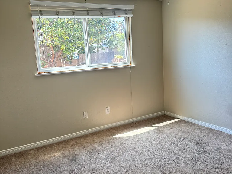 6576 Alcala Knolls Dr — Photo 16
