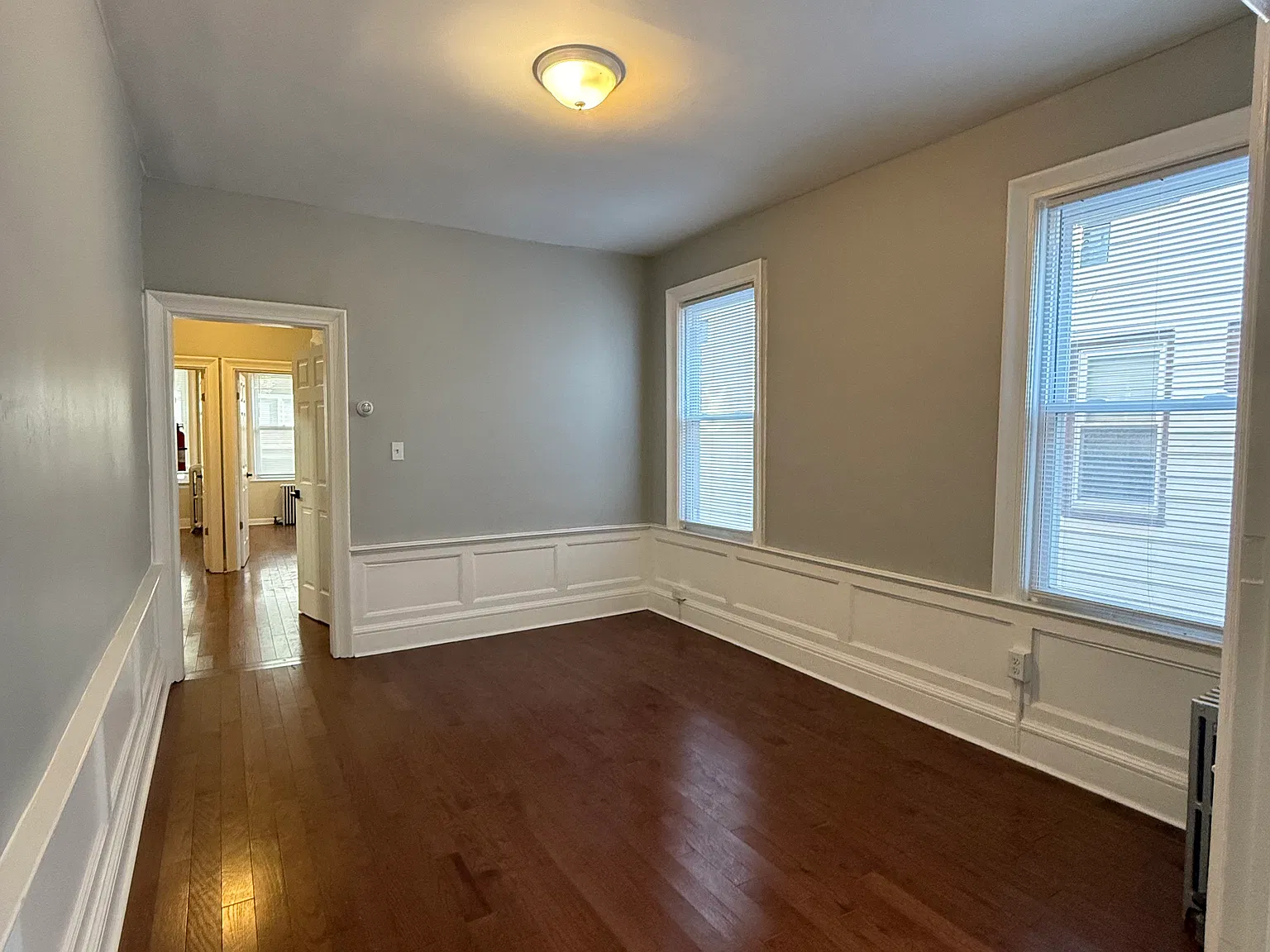 3 bed, $2,700 — Photo 2
