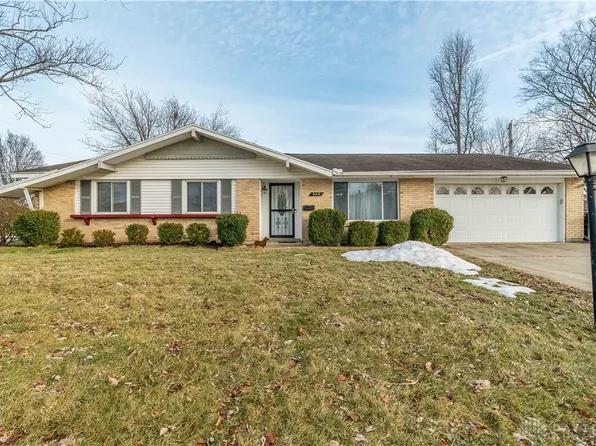 440 Katy Ln, Englewood, OH 45322