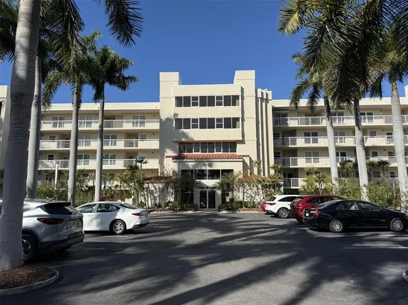 6085 Bahia Del Mar Cir APT 565, Saint Petersburg, FL 33715