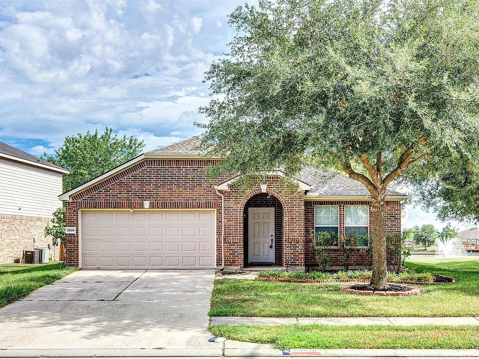 24515 Cornell Park Ln