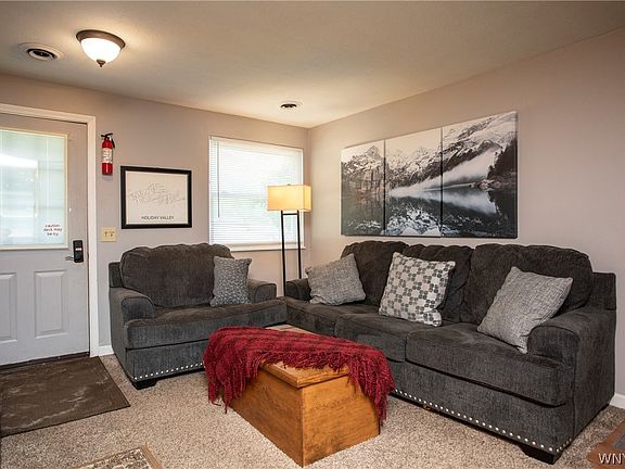 4th image of 15 Evergreen Dr