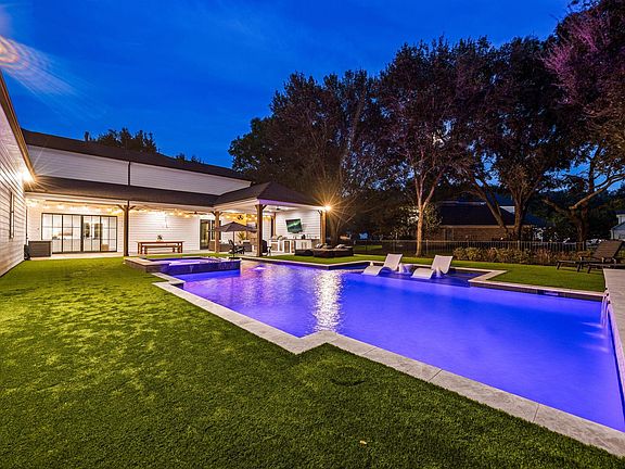 5th image of 3008 S Saddlebrook Ln
