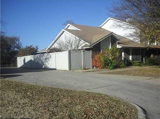 1st image of 13803 Fairhill Ave